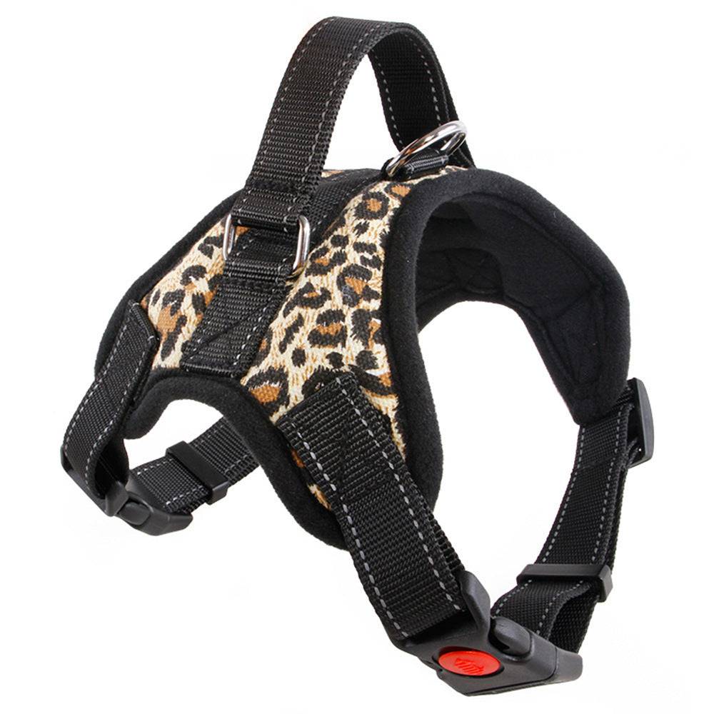 Medium and large nylon dog collars in various colors for pet supplies
