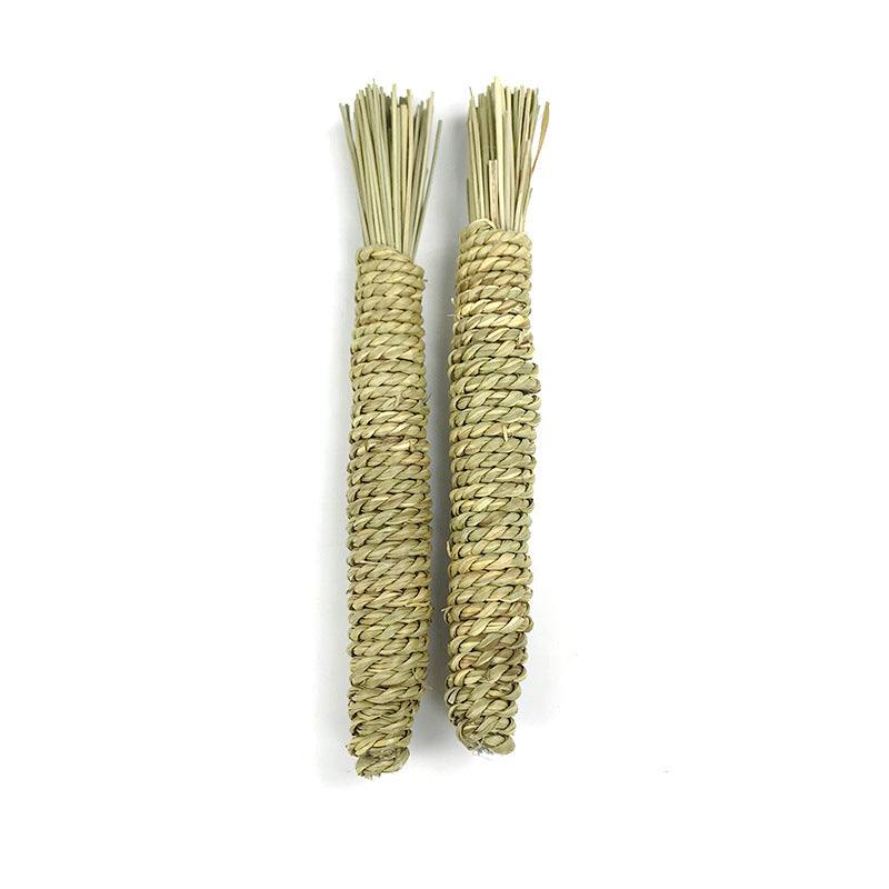 Pet hand woven water grass carrot toy for small pet teeth grinding and dental health