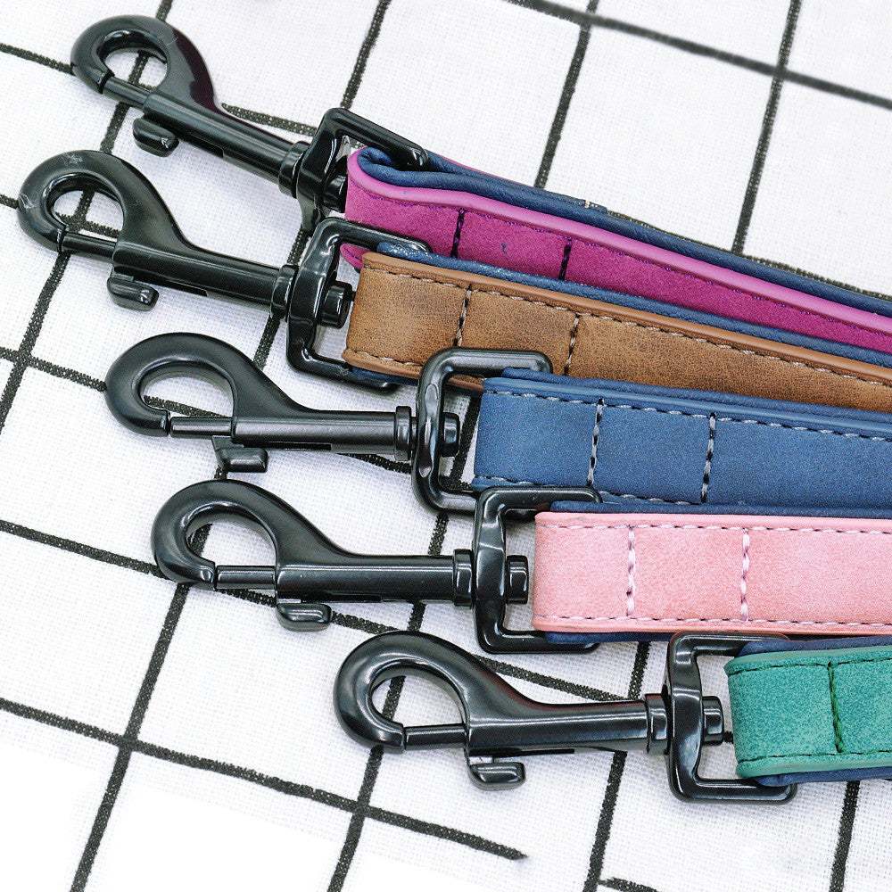 Pull-resistant leather pet dog leash in various colors and sizes